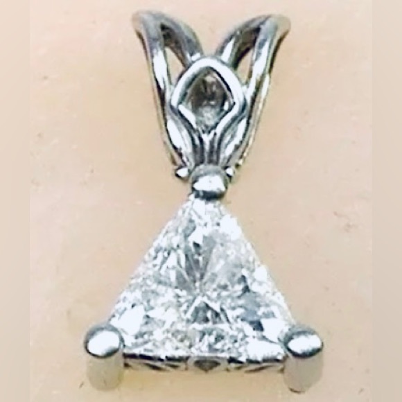 Large white Diamond Trillion 0.55ct Clean Bright 14k White Gold pendent - Picture 1 of 7